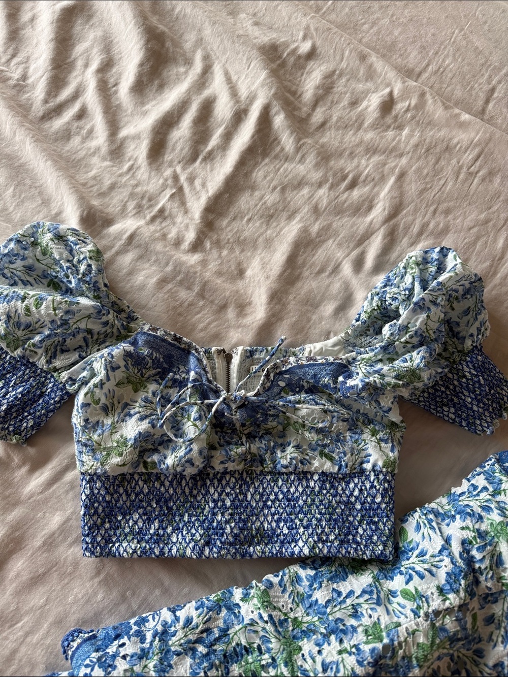 Alice + Olivia Blue Floral crop top + mini skirt Set S - Picture 7 of 10